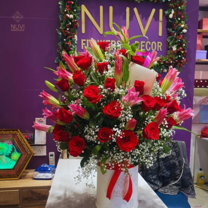 Oriental Lily And Roses Box