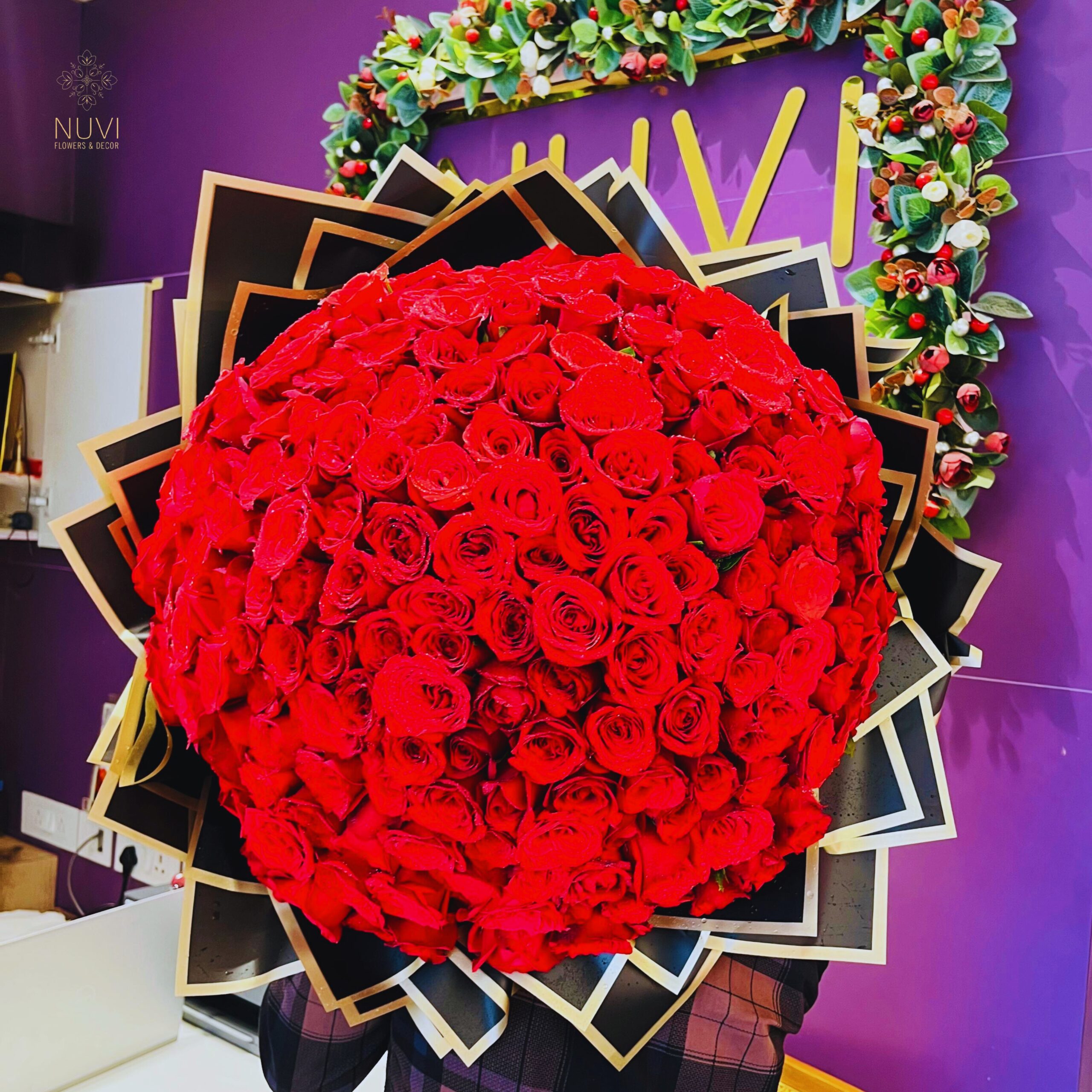 big rose bouquet