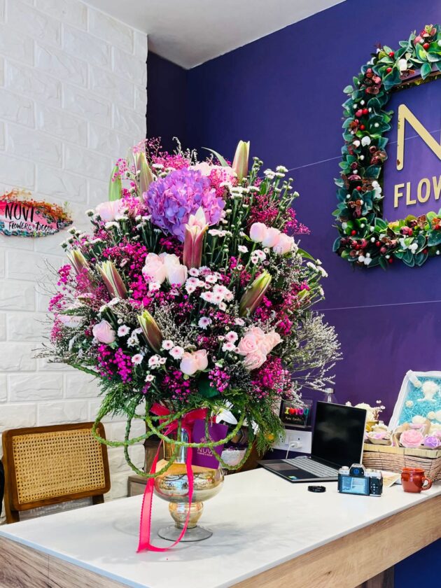 Royal Radiance Floral Vase